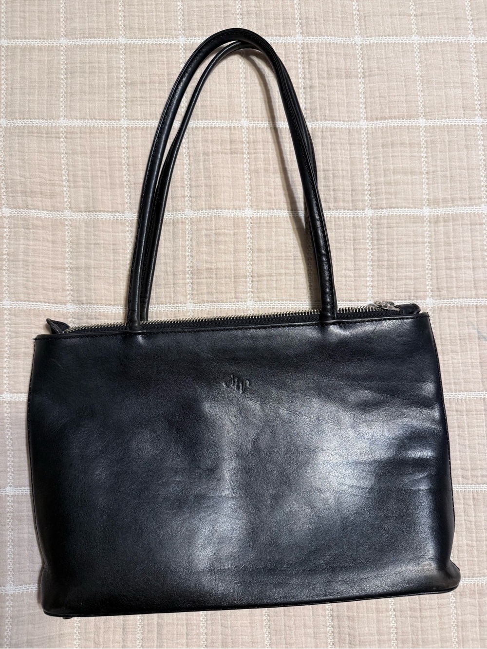 Classic Vintage Sleek Monsac Leather Shoulder Bag